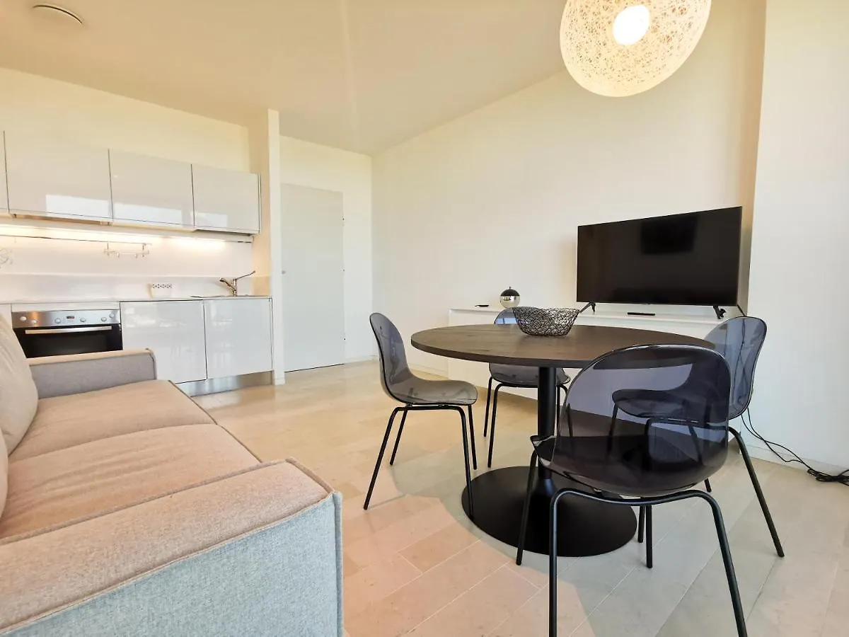 Merville Family Apartment 利多迪迪耶索洛